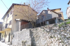 Hus till salu i FOSCIANDORA (LU)