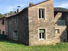 Hus till salu i BORGO A MOZZANO (LU)