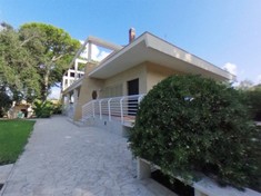Hus till salu i ANZIO (RM)